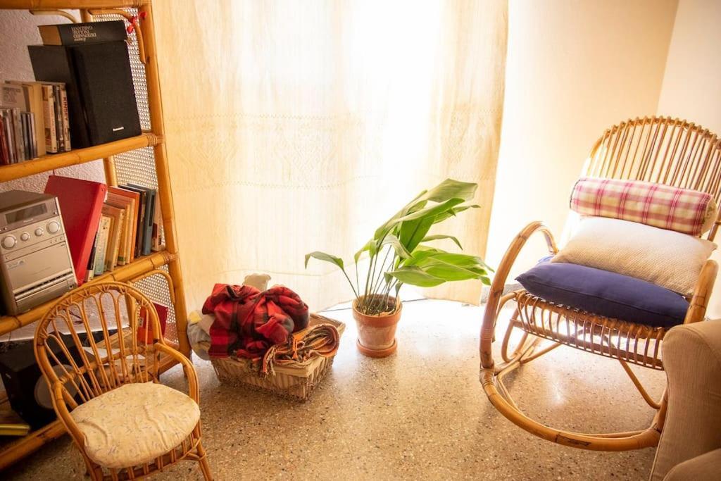 Pop In! Sunny 2Bdr Apt Cagliari Near The Beach المظهر الخارجي الصورة
