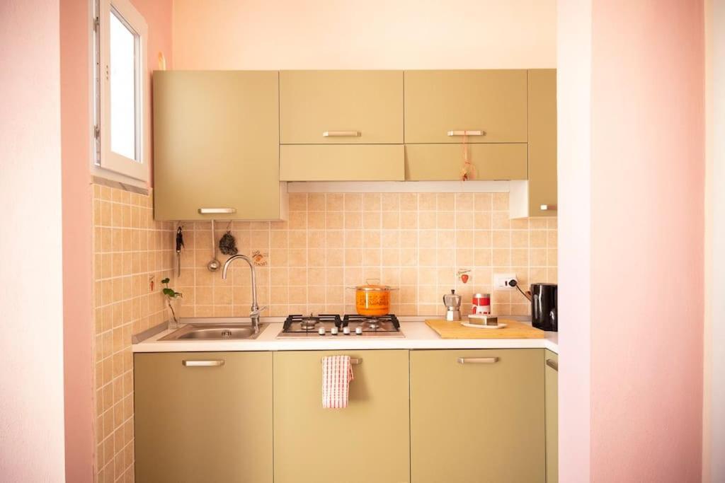 Pop In! Sunny 2Bdr Apt Cagliari Near The Beach المظهر الخارجي الصورة